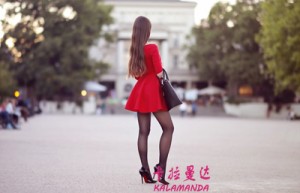 何威威姓名分数70分