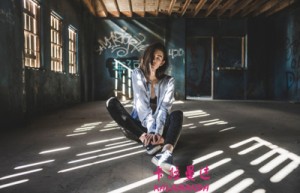 谢卓颖姓名分数83分