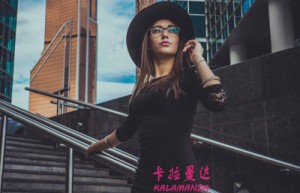 冯小明姓名评分68分