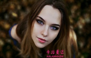 蔡萝莉姓名打分93分